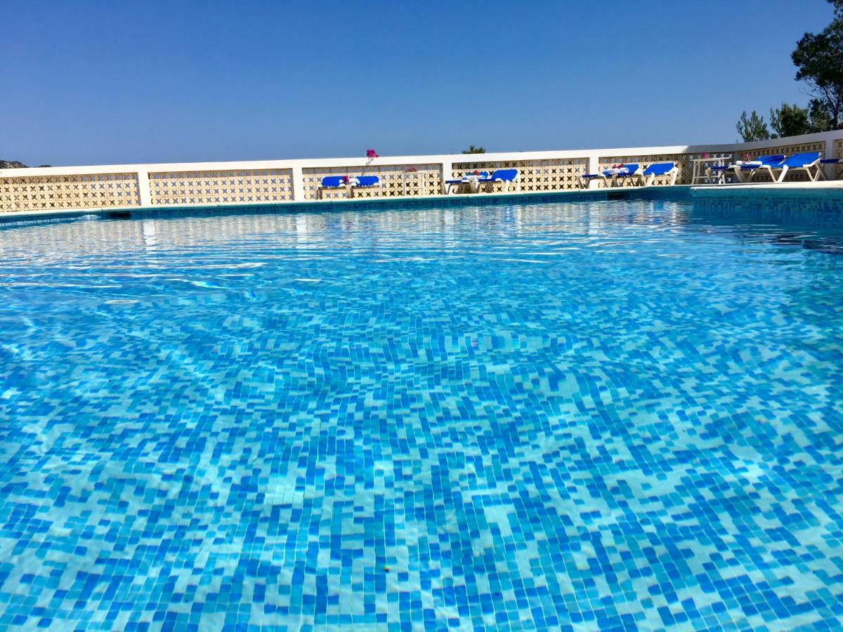 Apartamentos Aguas Blancas Santa Eulària des Riu Extérieur photo